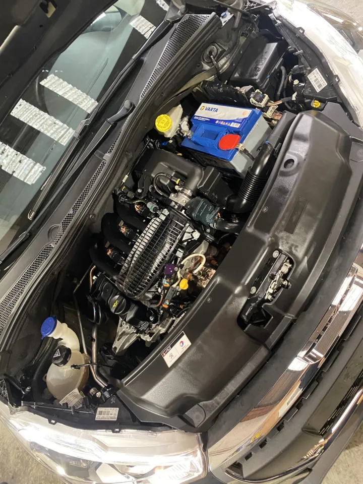 Nettoyage moteur auto à Huy